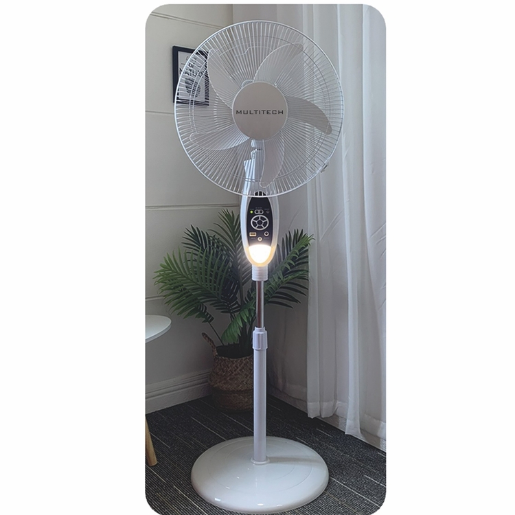 Ventilador de Piso MULTITECH MT-RFA1602 Recargable Blanco Ventilador de Piso MULTITECH MT-RFA1602 Recargable Blanco